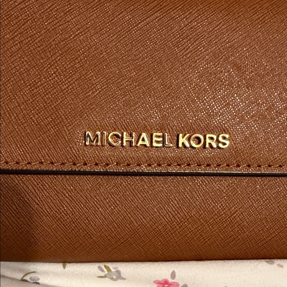 Michael Kors Brown Saffiano Crossbody Wallet with Gold Chain - Picture 2 of 4